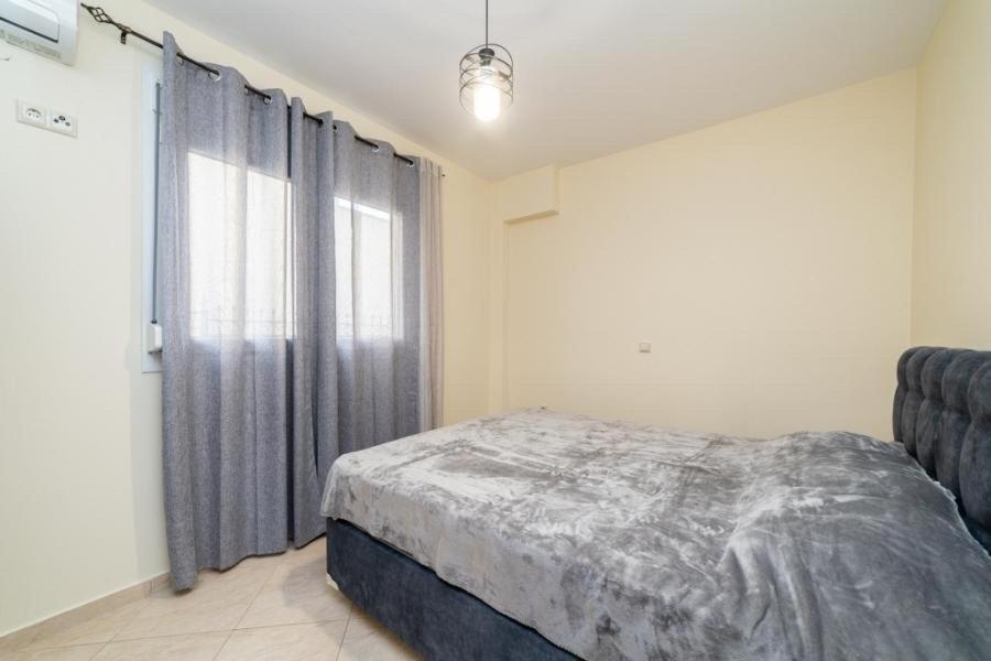 Thea Apartments Nea Iraklitsa Bagian luar foto